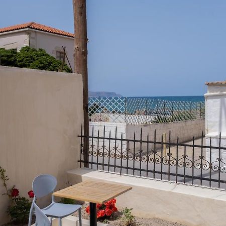 Jasmine Home By The Sea By 8Essentially Kalyves Zewnętrze zdjęcie